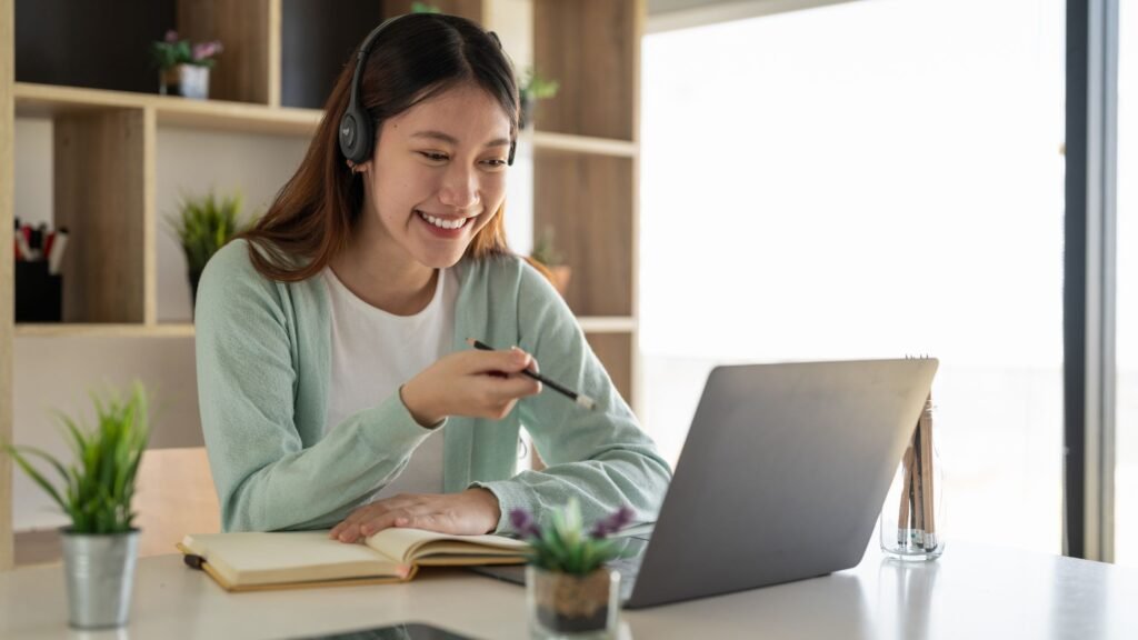 From Origins to Modern Usage: The Fascinating History of the Spanish Language 6 Spanish course for beginners