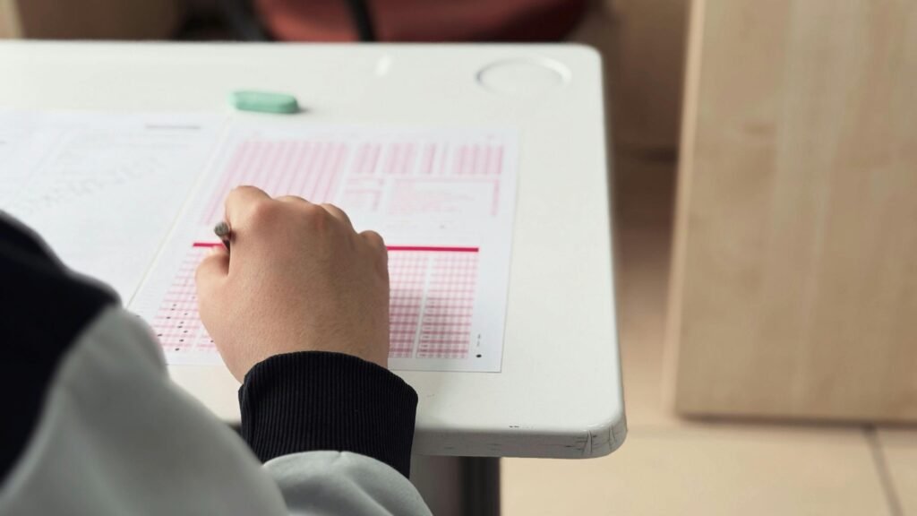 How to Use English GCSE Past Papers to Boost Your Exam Score 7 English GCSE Past Papers